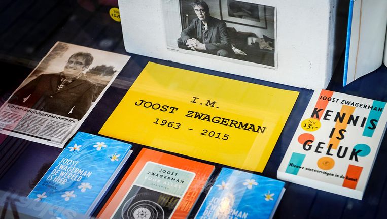 'Blauw was de lievelingskleur van Joost Zwagerman' Beeld anp