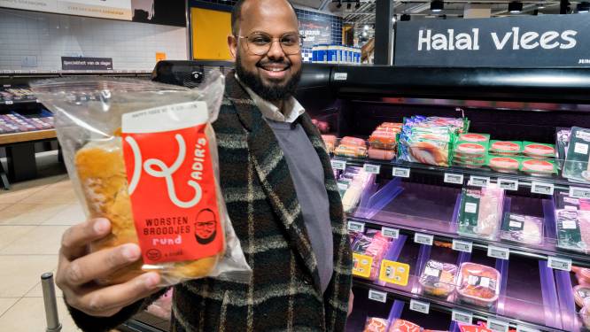 De halal worstenbroodjes van Kadir gaan als warme broodjes over de toonbank, zéker tijdens de ramadan