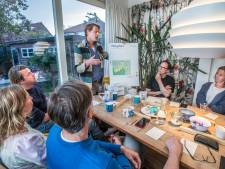 Giles valt op bij de Energy party: hij betaalt 600 euro per maand aan stroom