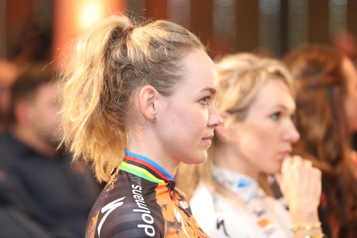 Zieke Anna van der Breggen ontbreekt in Omloop | Sport ...