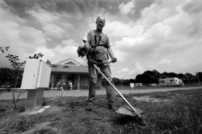 Jan Nijhuis uit Mander had de lach aan zijn kont hangen, zijn anekdotes, verhalen en spreuken bleven