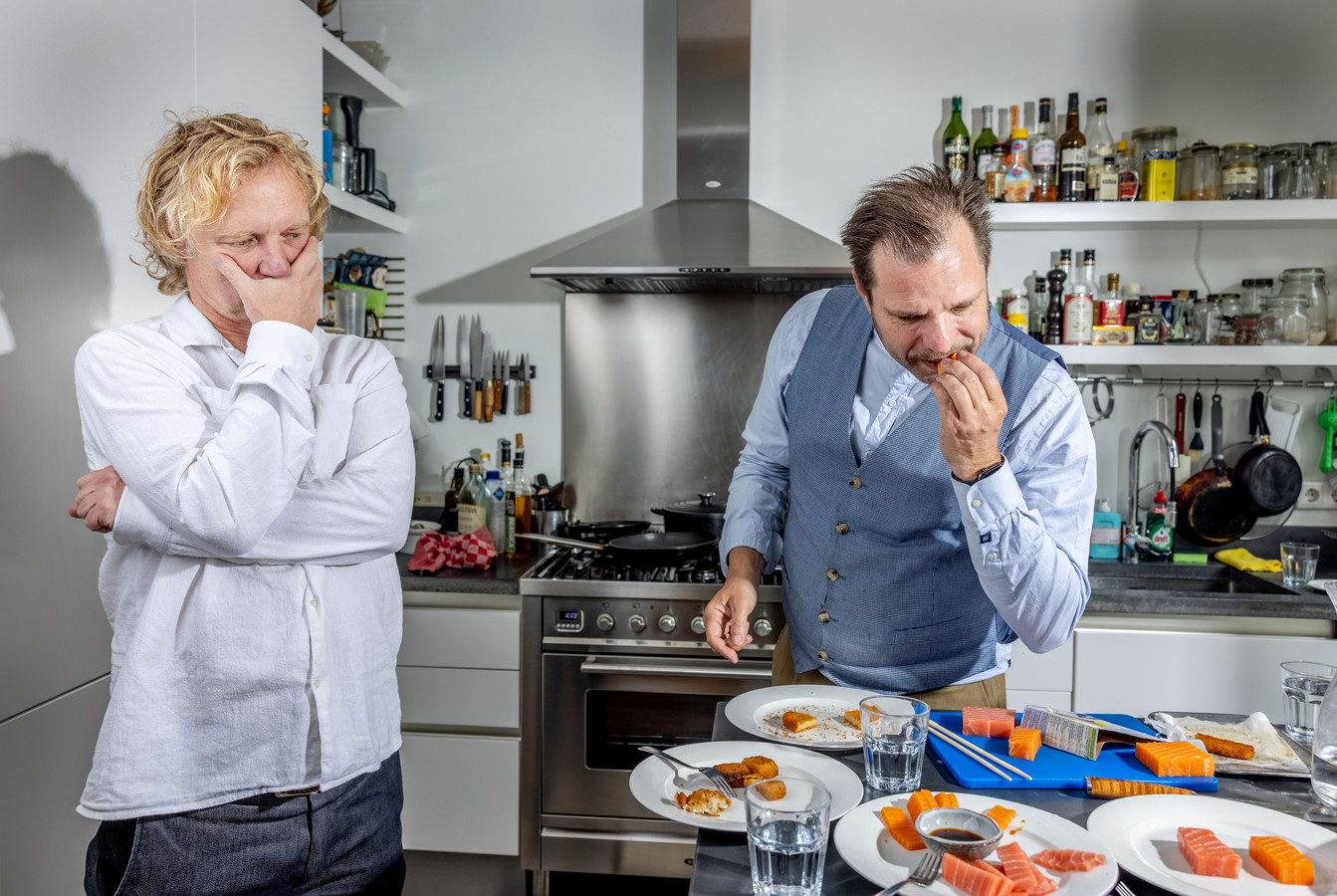 Het panel: Bart van Olphen (50), oprichter Fish Tales, een duurzaam vislabel. Heeft meerdere kookboeken (onder meer over vis) geschreven. Steff Veldkamp (51), eigenaar van Vleesch noch Visch, een restaurant met duurzame en vegetarische gerechten.
