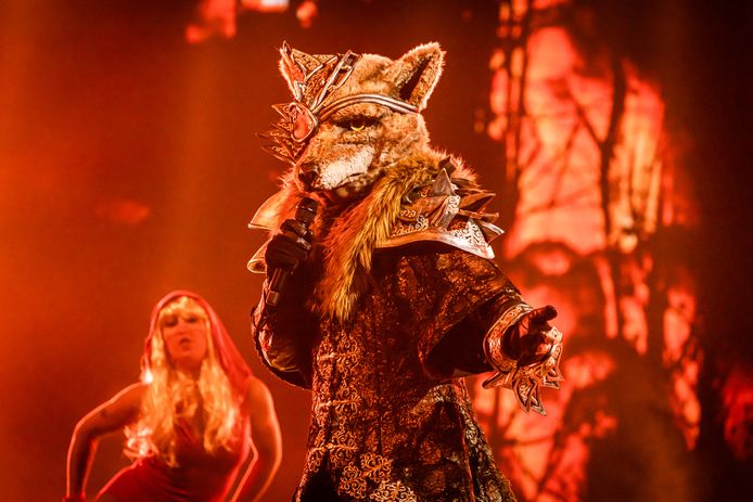 De Wolf in 'The Masked Singer'. Acht BV’s getakeld in acht pakken, van de Otter over de Duiker en de Aap tot de Koningin.