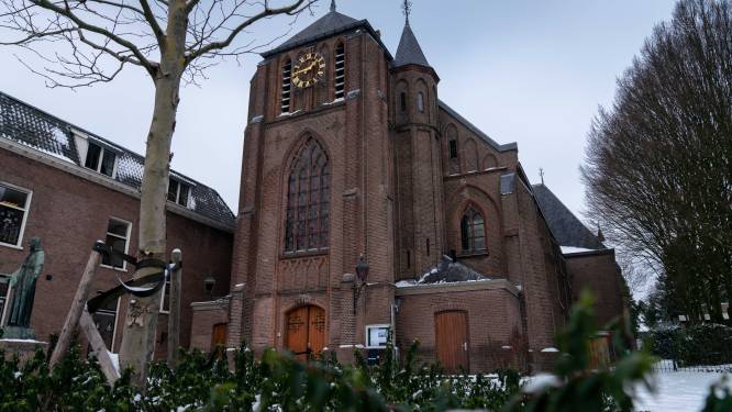 Liegende vrouw met verhaal over gewelddadige man vraagt geld voor acht kinderen: kerk in Oosterbeek betaalt