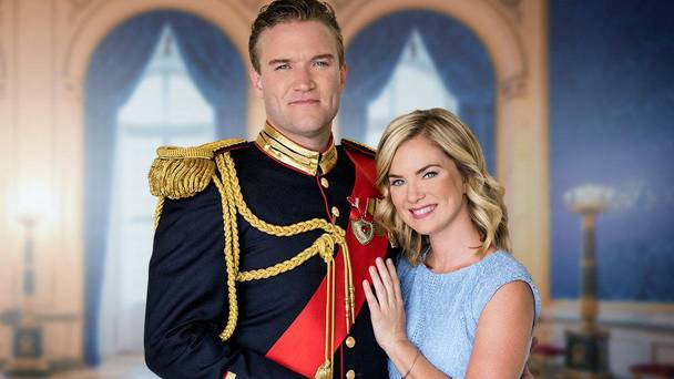 A Christmas in Royal Fashion