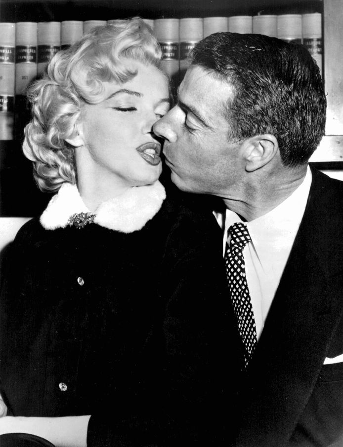 Monroe en DiMaggio in 1953, tien jaar voor ze in de psychiatrie terecht kwam.