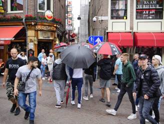 “Would you like to try cocaine?”: Amsterdam gooit het over andere boeg bij ontmoedigen feesttoerisme