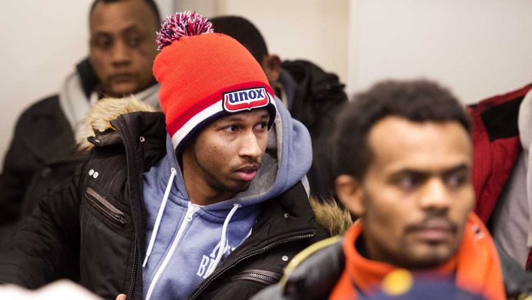Belangstellenden op de publieke tribune in de rechtbank tijdens het kort geding tegen de ontruiming van de Vluchtgarage in Amsterdam-Zuidoost. Beeld anp