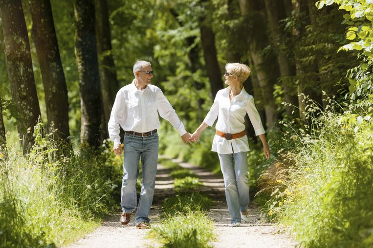 Een wandeling in het bos. Beeld Thinkstock