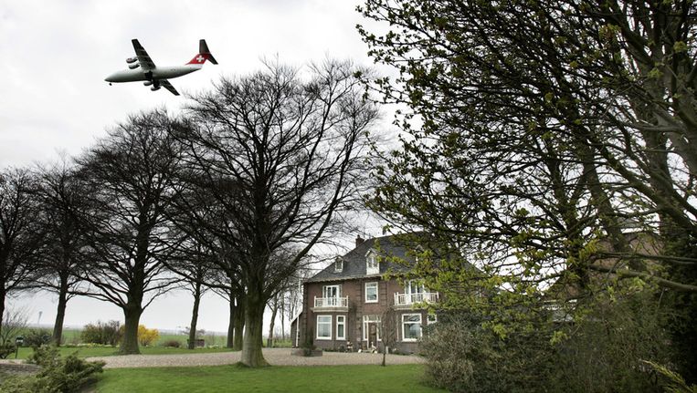 Een vliegtuig nadert luchthaven Schiphol. © ANP Beeld 