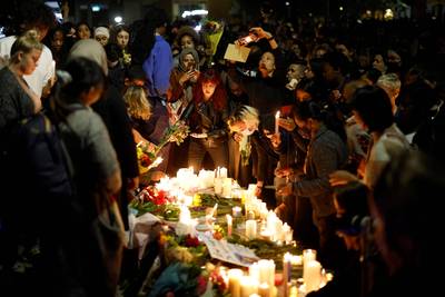 L'émouvant hommage des Londoniens en l'honneur d'une jeune enseignante tuée: “Un meurtre inhumain”