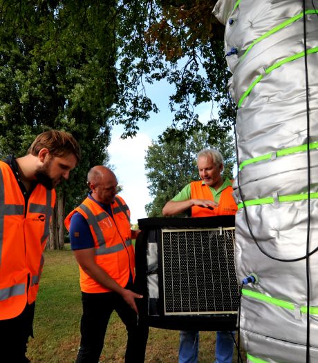 Zelfs in buitenland is interesse: hoe Marc doodzieke bomen redt door ze op te warmen