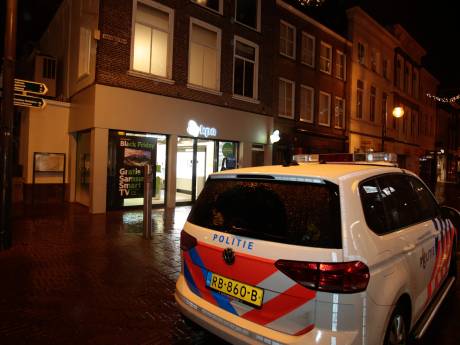 Vier jongeren aangehouden na gewapende overval