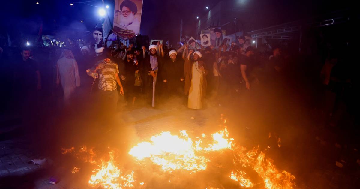 The Torah and the Bible are burned at the Israeli Embassy in Stockholm |  outside