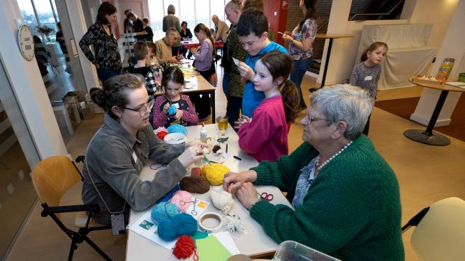 Taart en pizza op jubileumeditie van Kliederkerk in Veldhoven