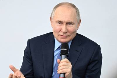 Twee uur per dag sporten en “doen wat je graag doet”: Poetin deelt geheimen voor een “uitstekende” gezondheid