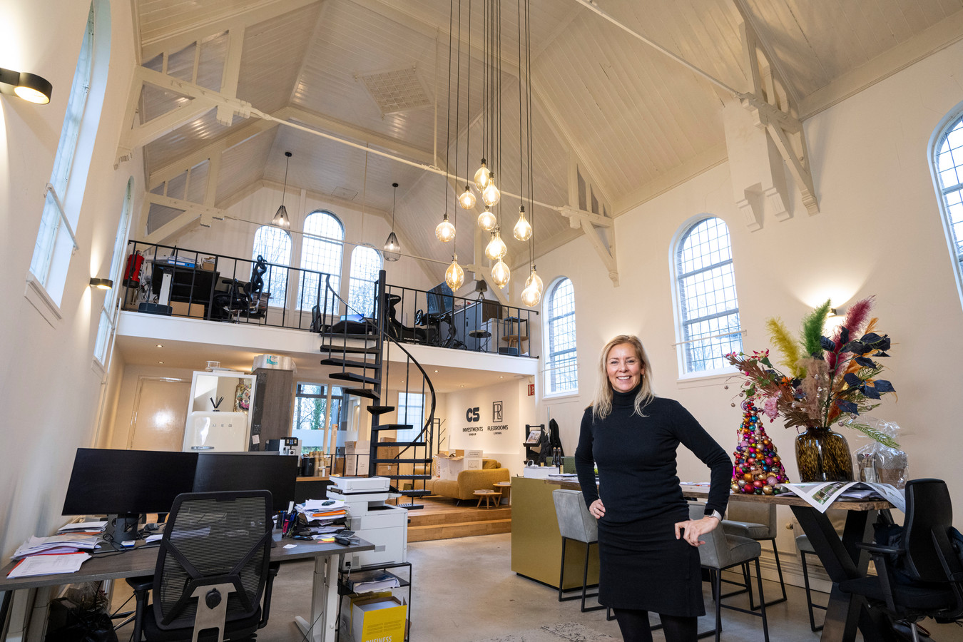 Altijd al in een kerk willen wonen? Voor 695.000 euro kun je er een kopen in Elst Foto AD.nl