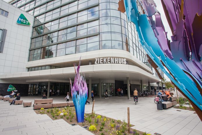 Medisch Spectrum Twente (MST) aan het Koningsplein in Enschede.
