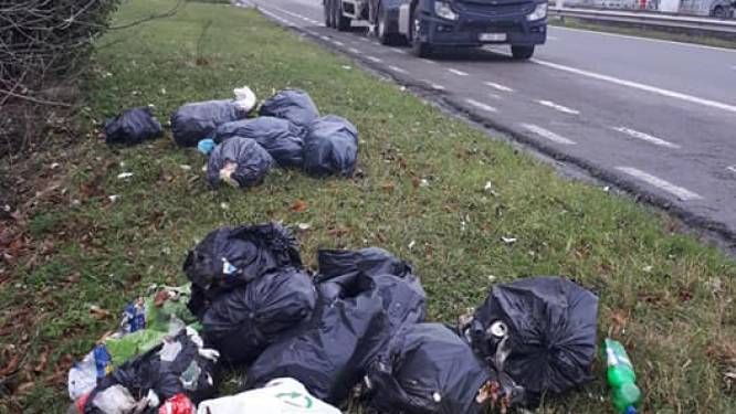 Stadsarbeiders haalden vorig jaar 57,5 ton sluikstort op: “Eén van grootste bronnen van ergernis”
