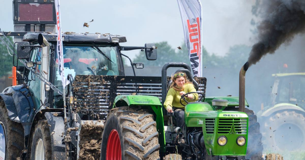 Meerminnefeesten Waterlandkerkje; regen, zon, modder, feest, bier en trekkertrek