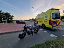 Motorrijder en bijrijder gewond door botsing met bedrijfsbus in Wehl