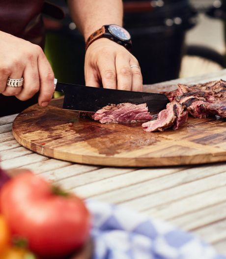 BBQ-chef Jord Althuizen laat zien hoe je bavette het lekkerste bereidt