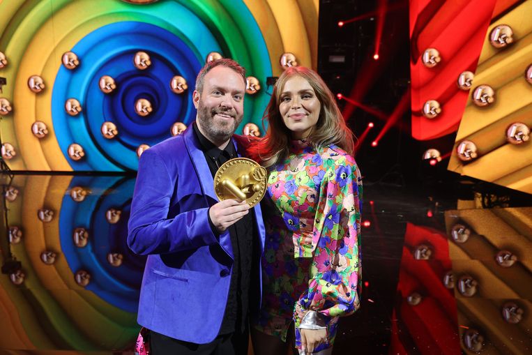 Jens Dendoncker en Julie Van den Steen wonnen een Gouden K voor ‘The Masked Singer’. Beeld Kristof Ghyselinck