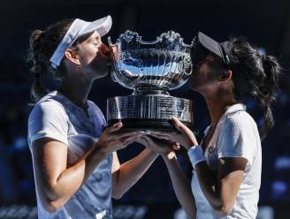 Elise Mertens pakt op Australian Open al vierde grandslamtitel in het dubbel en is nummer 1 van de wereld