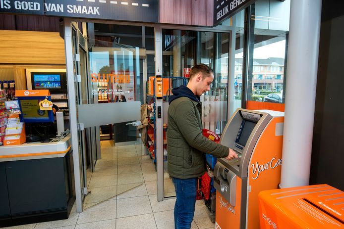 Ouderen willen supermarkt, dus blijven ze staan | | gelderlander.nl