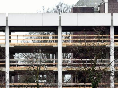 Stadskantoor Roosendaal transparant