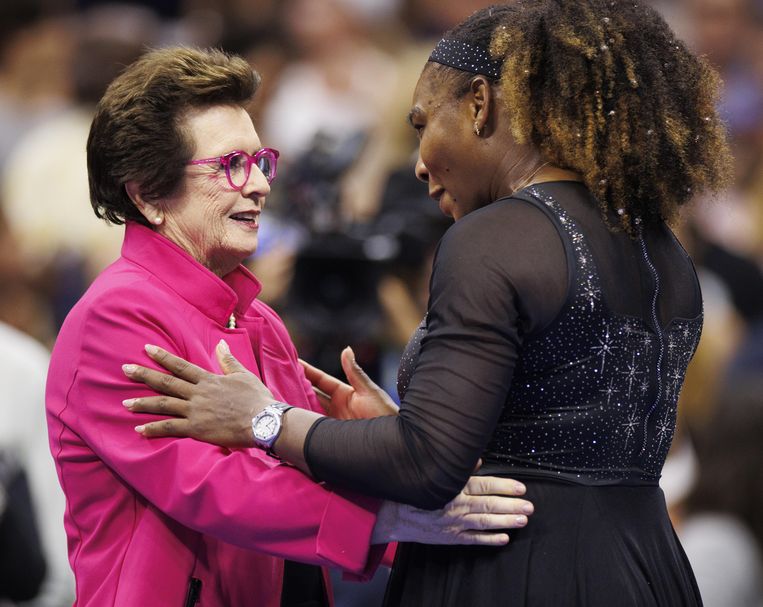 Serena Williams met tennislegende Billy Jean King  Beeld ANP / EPA