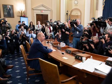 Impeachment-zitting: ambassadeur volgde ‘orders’ van Trump over Oekraïne, verklaart hij