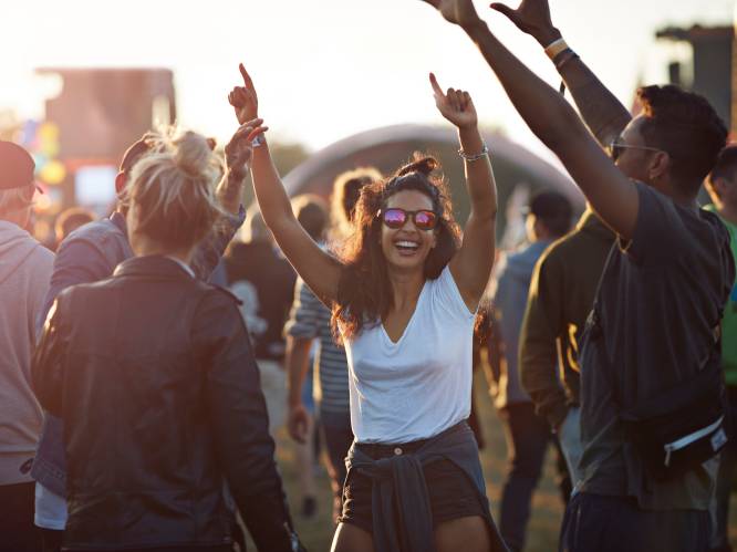 Een koffer op wieltjes is een no go: ervaren festivalgangers delen hun beste tips 
