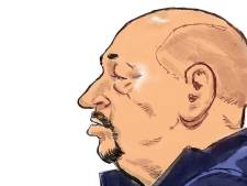 Martien R. hoort strafeis van 16 jaar, maar loopt lachend de rechtszaal uit 