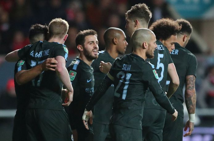 Manchester City viert de 0-2 van Sergio Agüero.