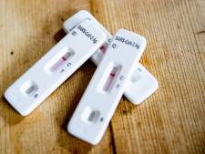 Hoera, de corona-epidemie is voorbij! Gaan we nu weer hoesten op kantoor?