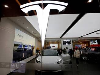 Waarde van Tesla zakt onder 470 miljard euro