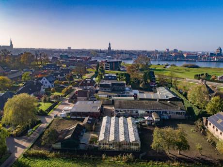Sanering noodzaak door vervuiling van oude wasserij in IJsselmuiden
