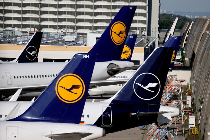 Vliegtuigen van Lufthansa op de luchthaven in Frankfurt Airport.