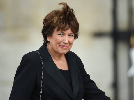 “Deux glands au balcon”: Roselyne Bachelot étrille le couronnement “ridicule” de Charles III et Camilla
