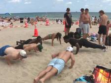 La police américaine profite du spring break pour recruter des jeunes sur la plage de Fort Lauderdale