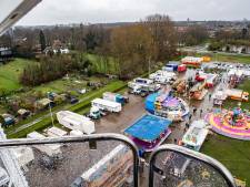Attracties proberen elkaar niet te overtreffen: eenduidige muziek schalt over terrein Paaskermis