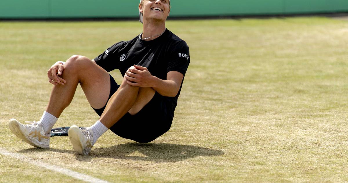 Kijktip | Zo schrijft tennisser Tim van Rijthoven geschiedenis met de winst op de nummer 2 van de we