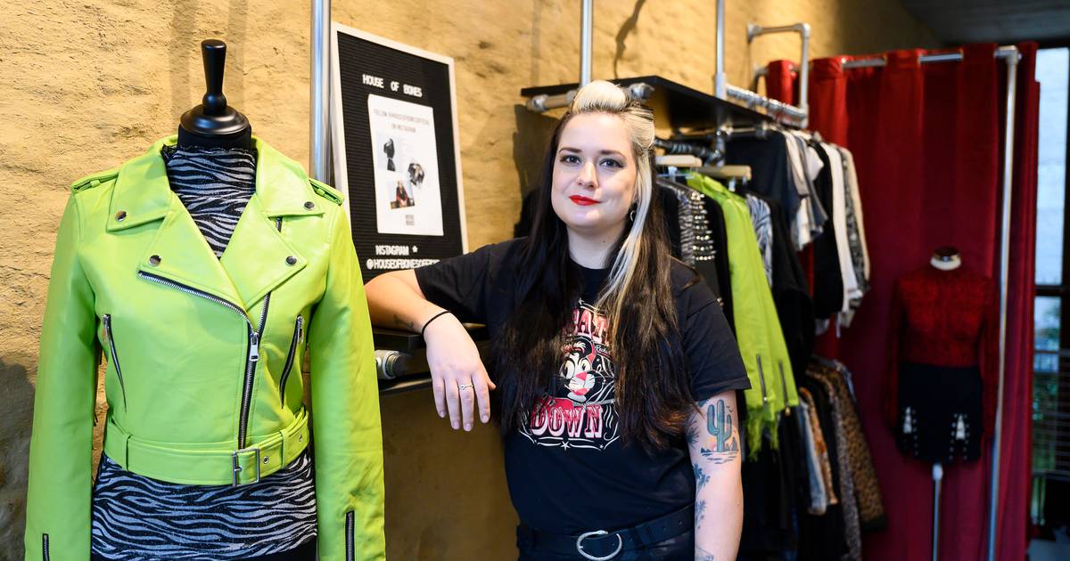 Britt 28 opent kledingwinkel voor rock metal punk en emo Het