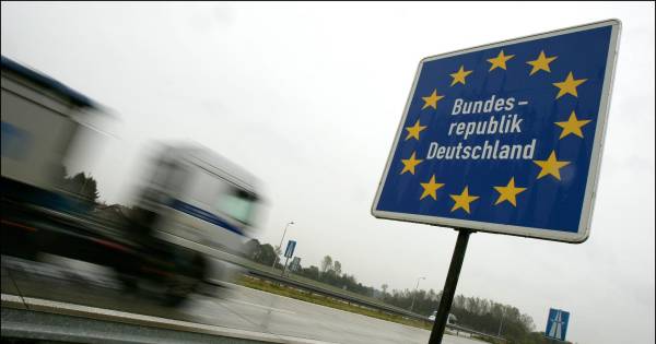 Onduidelijkheid over controles op coronavirus langs Duitse grens - De Gelderlander