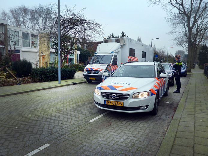 Politieonderzoek in een woning aan de Wemeldingstraat in Rotterdam, waar de 32-jarige Jip Jurg woonde.