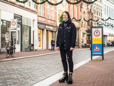 Luna (15) verfde haar haren groen: ‘Het maakt me niet meer uit wat mensen van me denken’