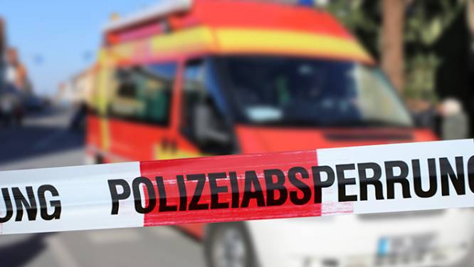 Auto rijdt in op mensen in Duitse Leverkusen: drie gewonden