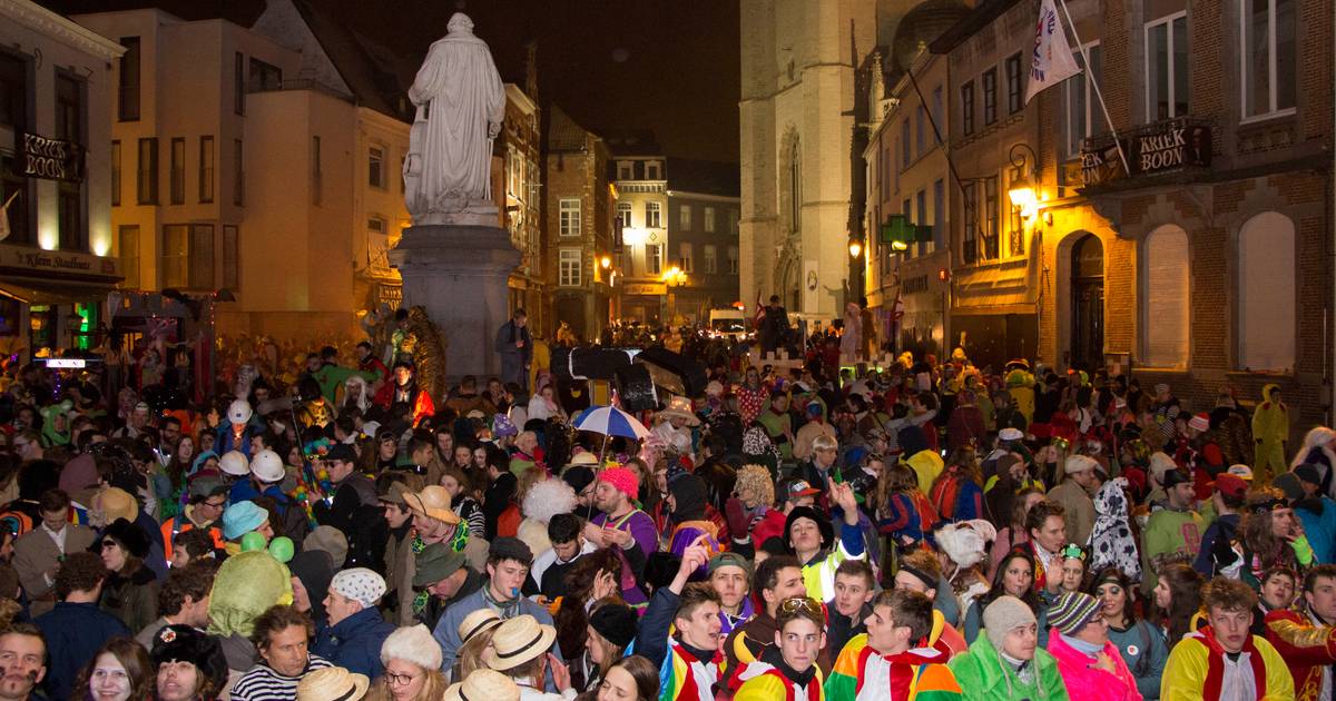 kathedraal Behoort Of anders CARNAVAL HALLE: carnavalisten mogen zich niet meer verkleden als  hulpverlener | Halle | hln.be