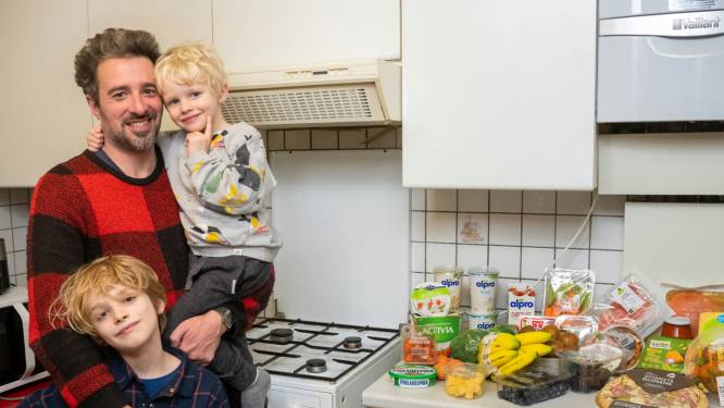 Rik (41) is alleenstaande papa van 2 kinderen en geeft zo'n 93 euro per week uit aan eten, hoe pakt hij dat aan?